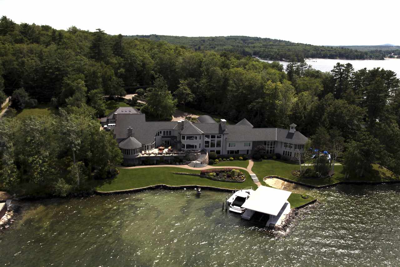 Lake Homes With Mountain Views